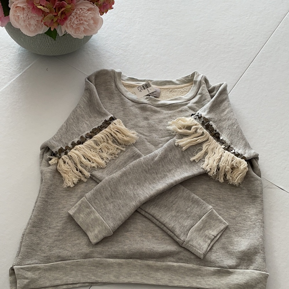 NWT! Liv Handira Sweatshirt